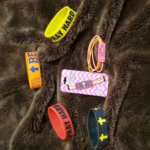 Lot of 6 Religious Bracelets‎